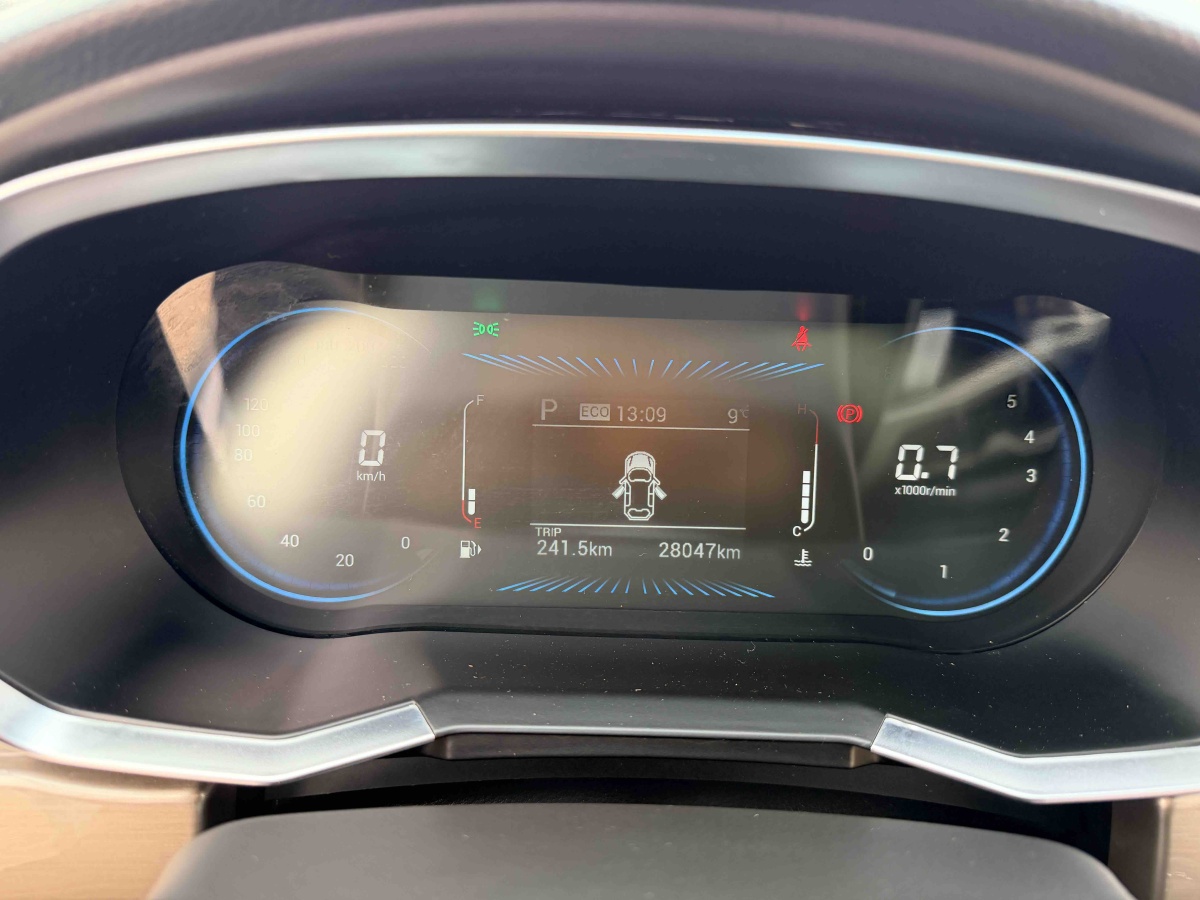 Jetour X70 2023 car image #10