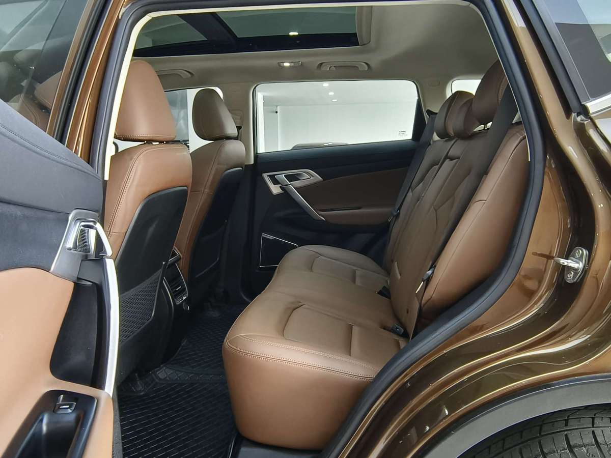 GEELY Boyue 2016 immagine di auto #10