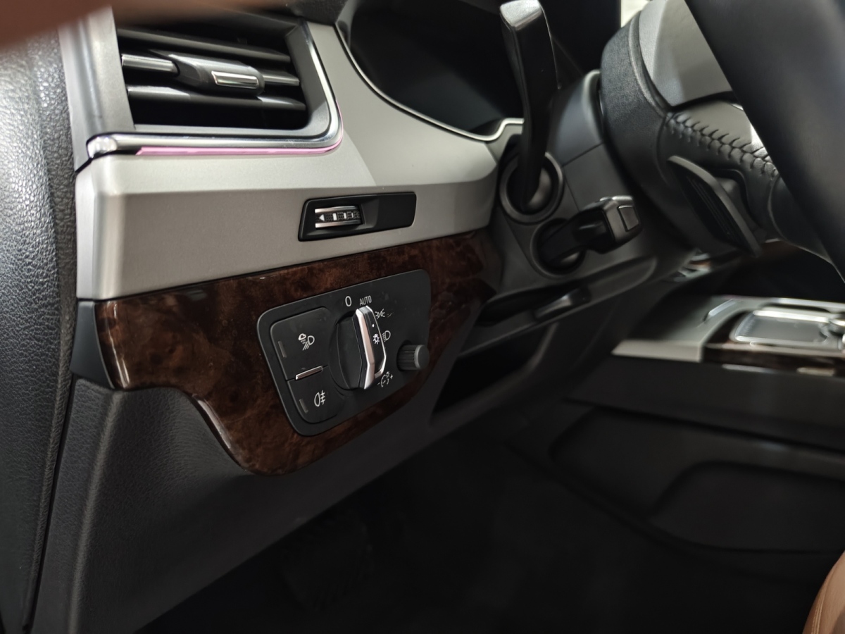 Audi Q7 2018 #10 Audi Q7 2018 car image #10