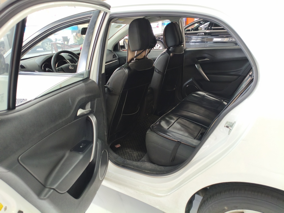 MG 5 2014 immagine di auto #10