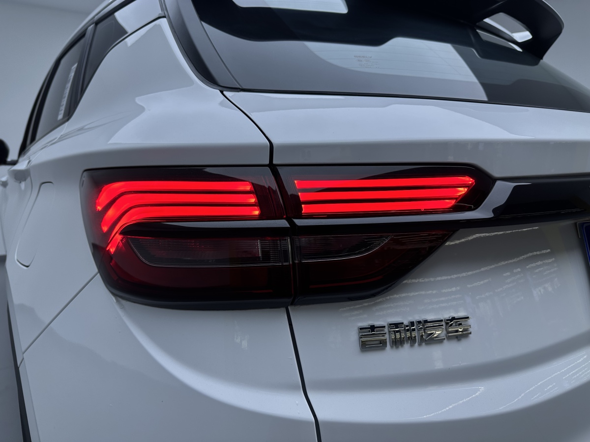 GEELY Coolray 2025 car image #10