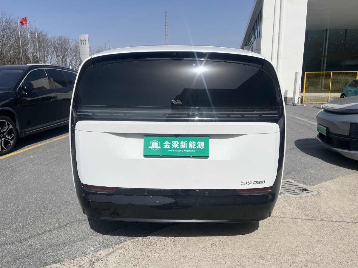 理想汽车 理想MEGA 2025 汽车图片 #10