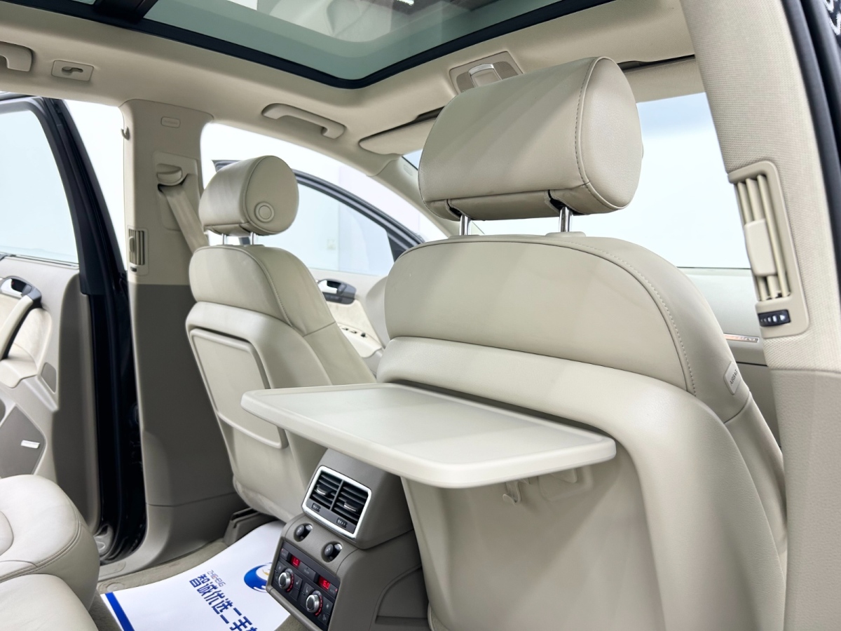 Audi Q7 2013 car image #10