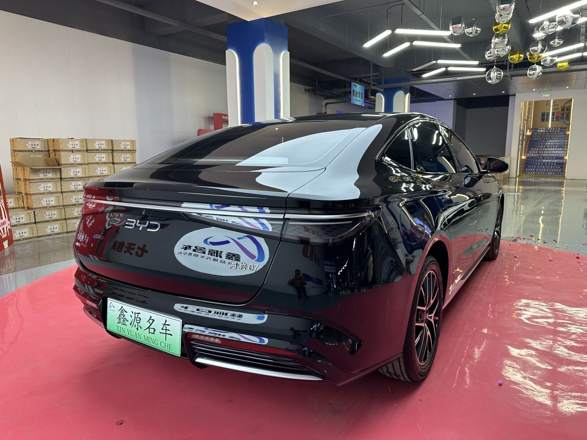 BYD Seal 07 DM-i 2025 صورة سيارة #10