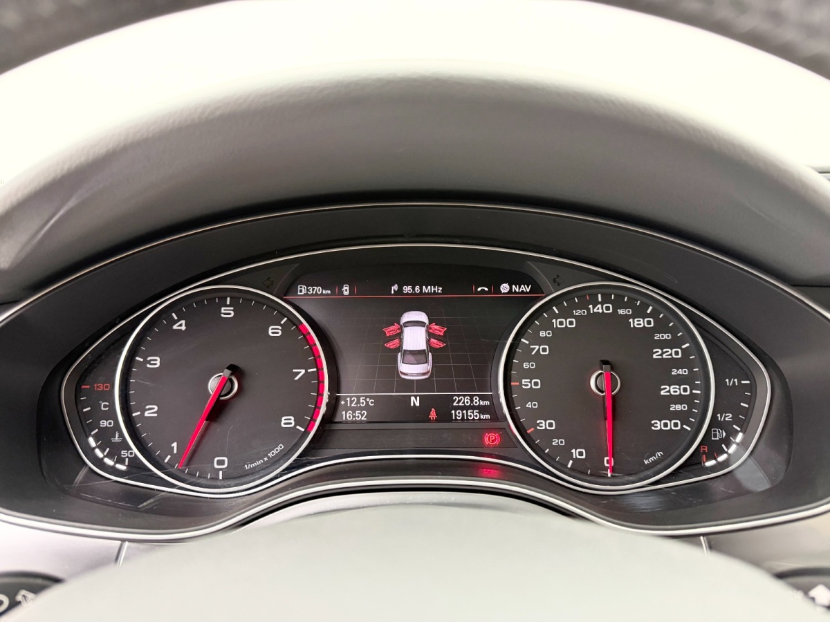 Audi 2014 #10 Audi 2014 car image #10