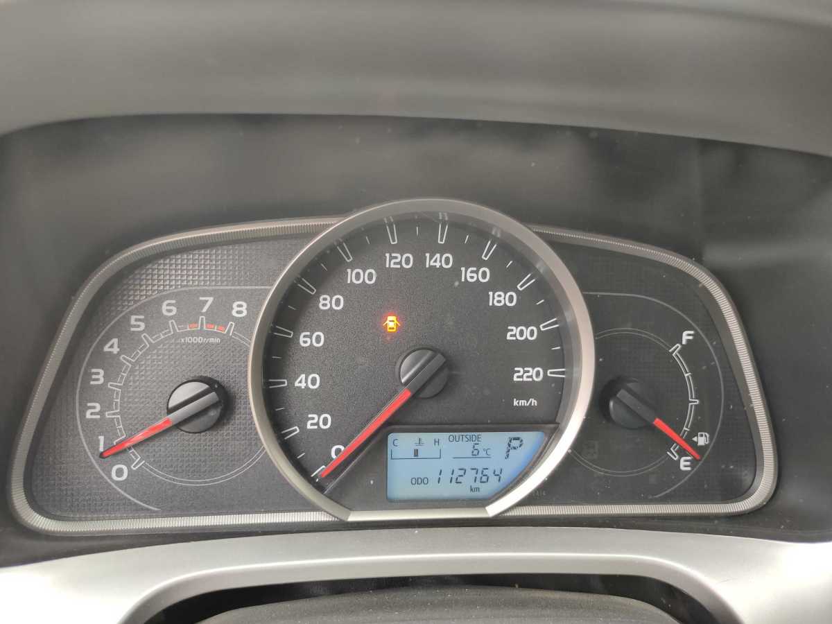 Toyota RAV4 2016 car image #10