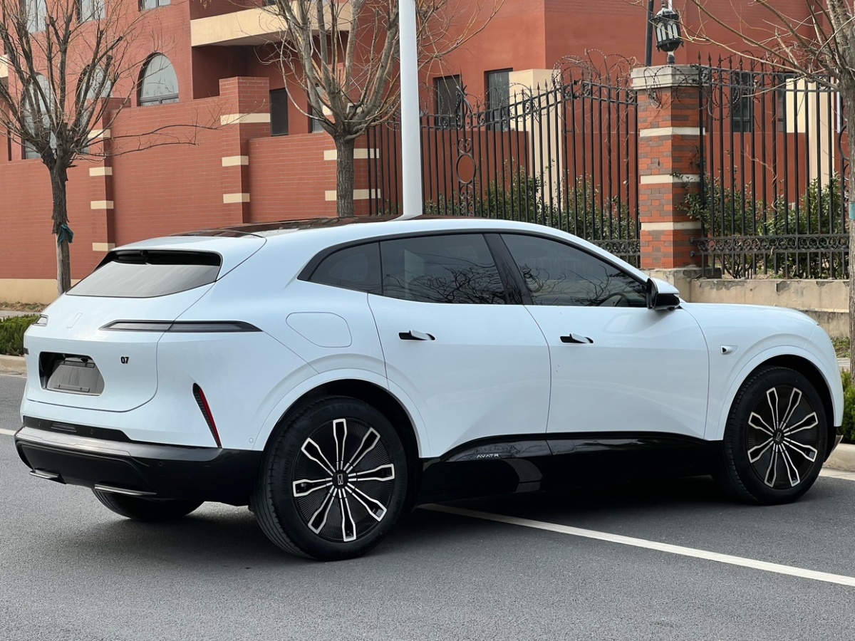 Avatr 07 2025 car image #10