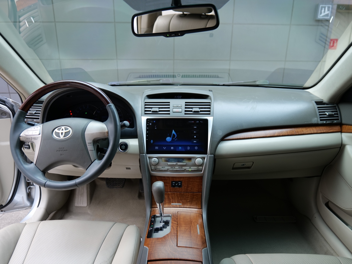 Toyota 2011 #10 Toyota 2011 car image #10