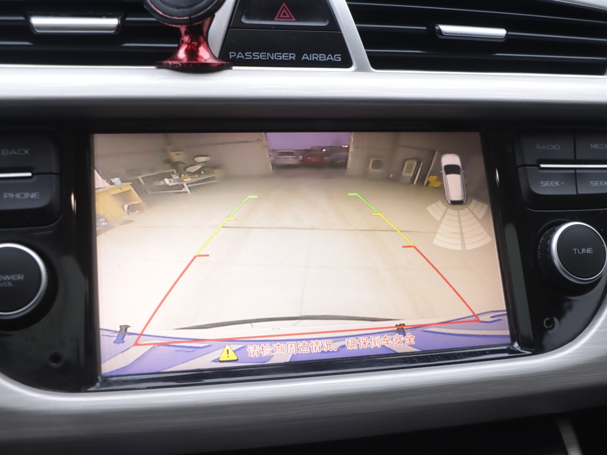 GEELY Boyue 2018 immagine di auto #10