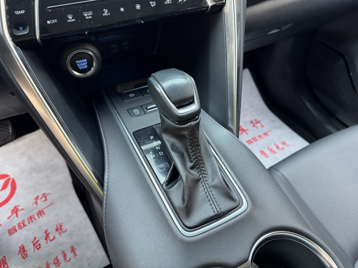 Toyota Venza 2022 car image #10