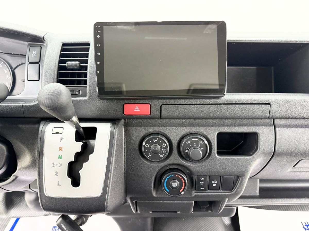 Toyota 2018 #10 Toyota 2018 car image #10