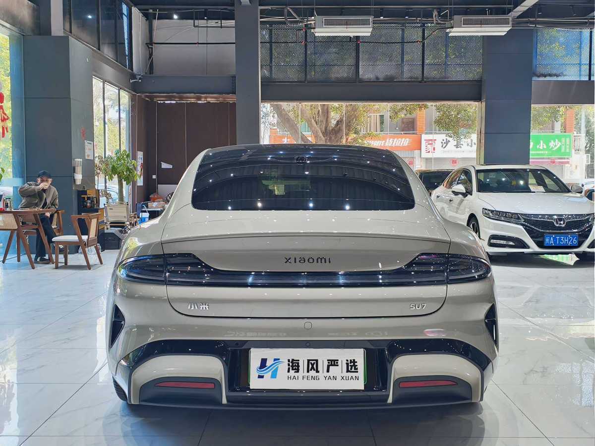 MI SU7 2025 car image #10