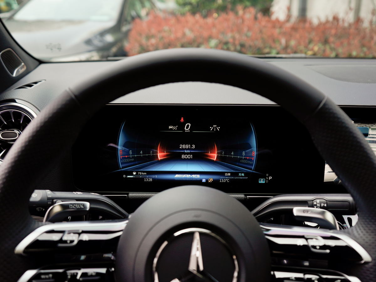 Mercedes-Benz GLA AMG 2024 car image #10