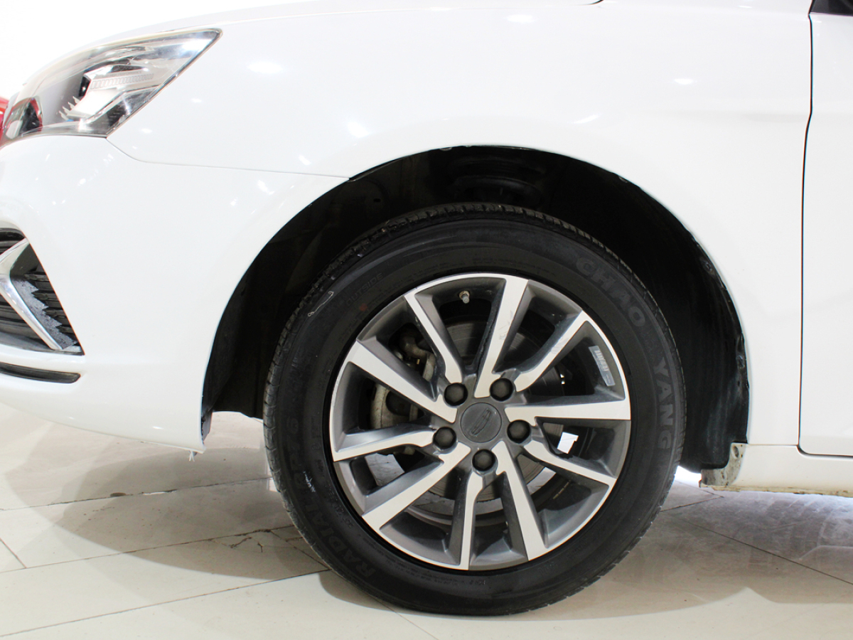 GEELY 2019 car image #10