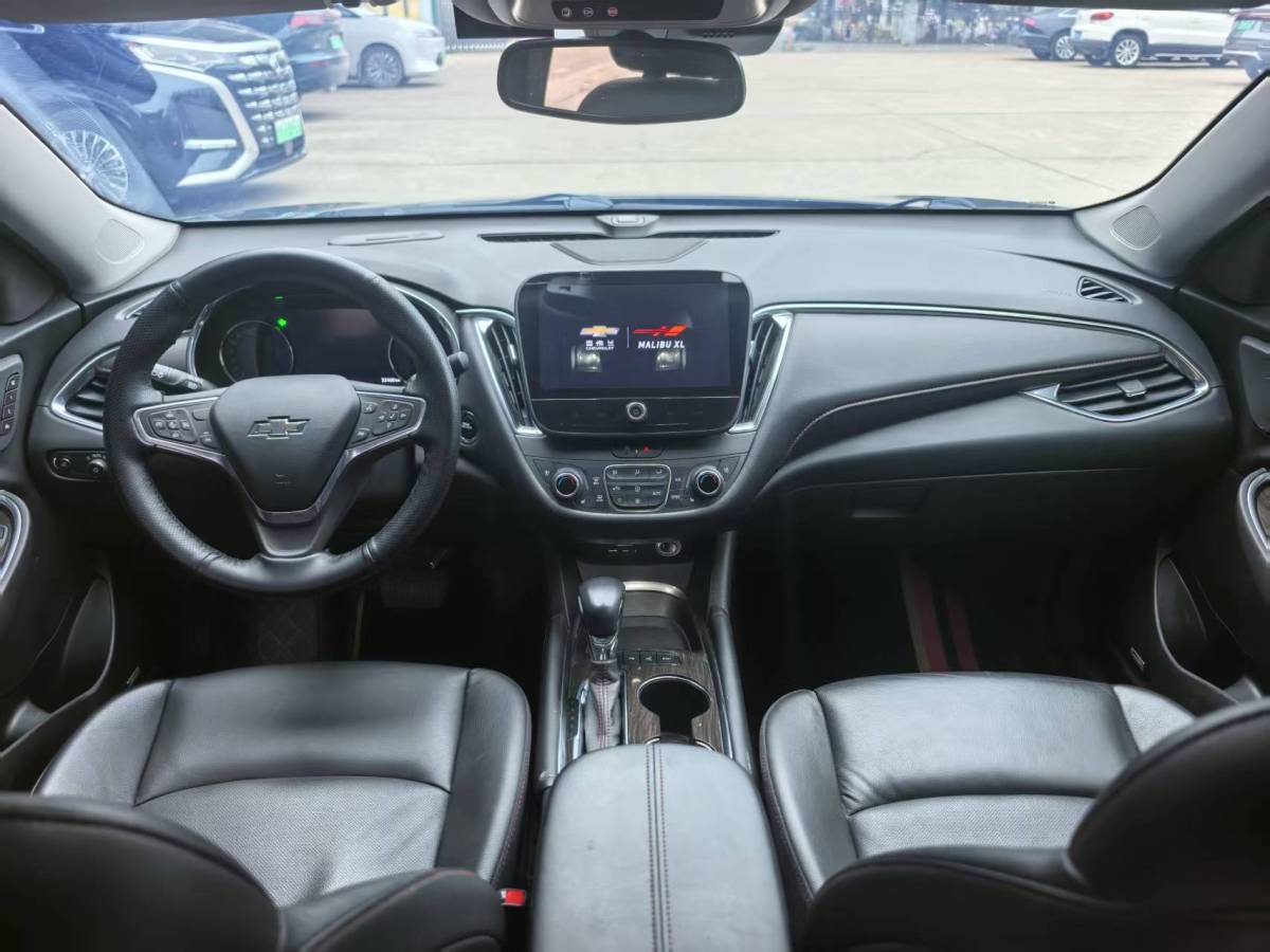 Chevrolet Malibu XL 2022 immagine di auto #10