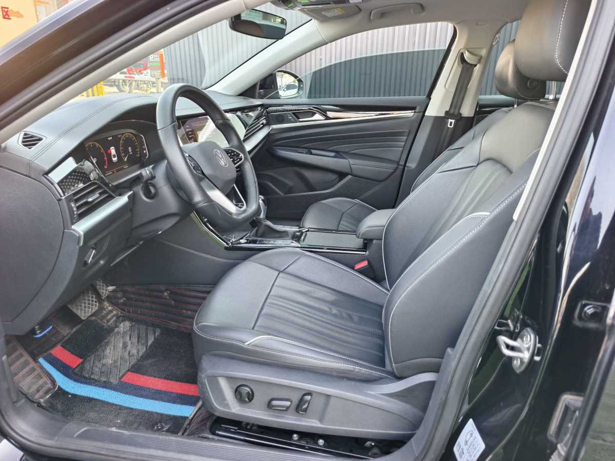 Volkswagen Passat 2023 car image #10