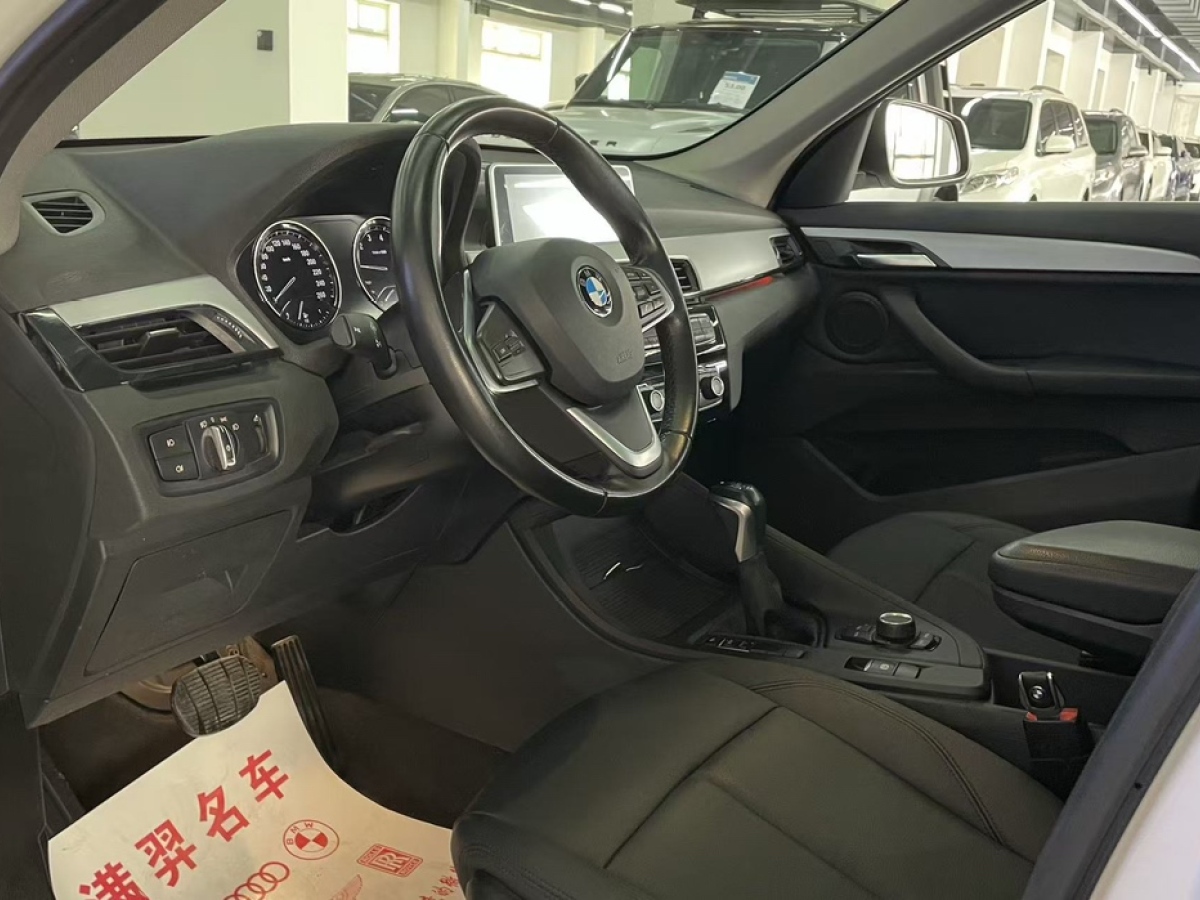 BMW X1 2018 car image #10