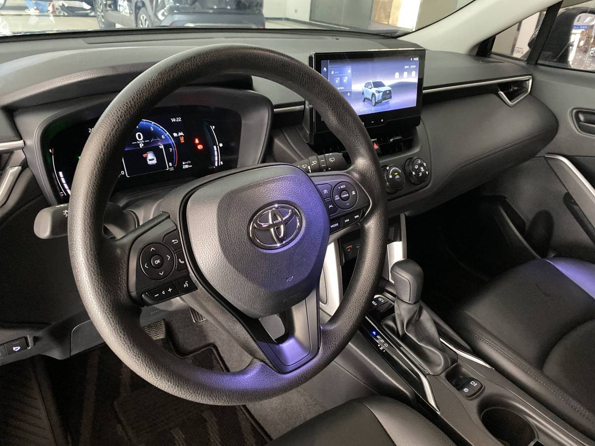 Toyota Corolla Cross 2023 immagine di auto #10