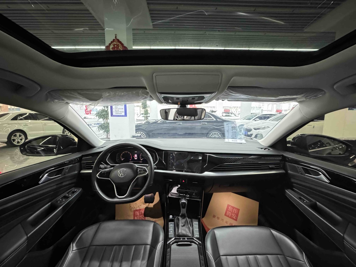 Volkswagen Passat 2023 صورة سيارة #10