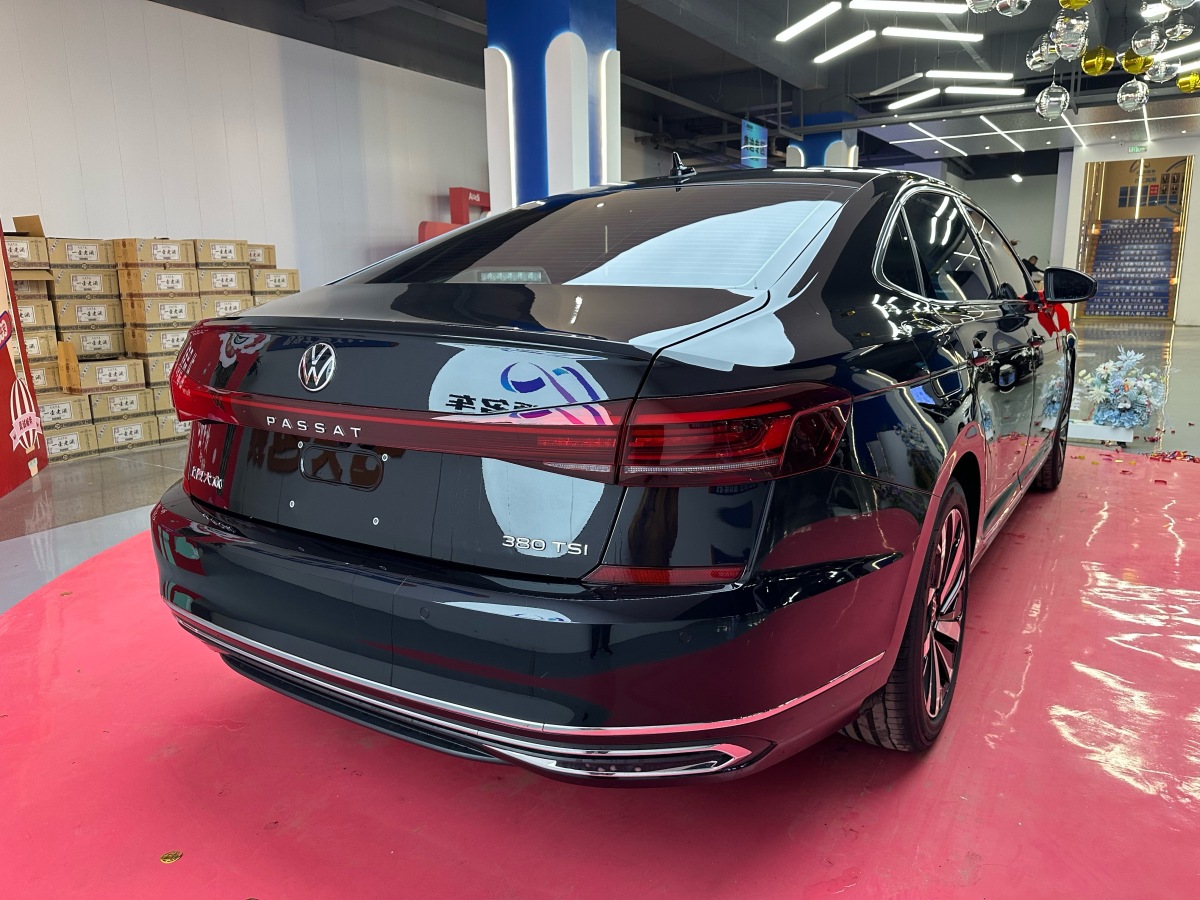 Volkswagen Passat 2026 صورة سيارة #10