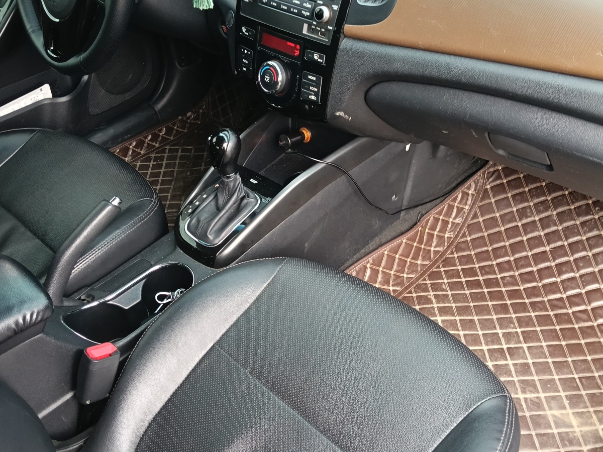 起亚 福瑞迪 2013 汽车图片 #10