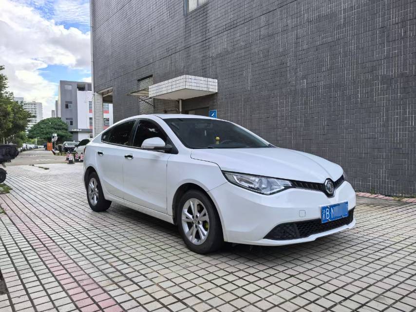 MG GT 2016 car image #10