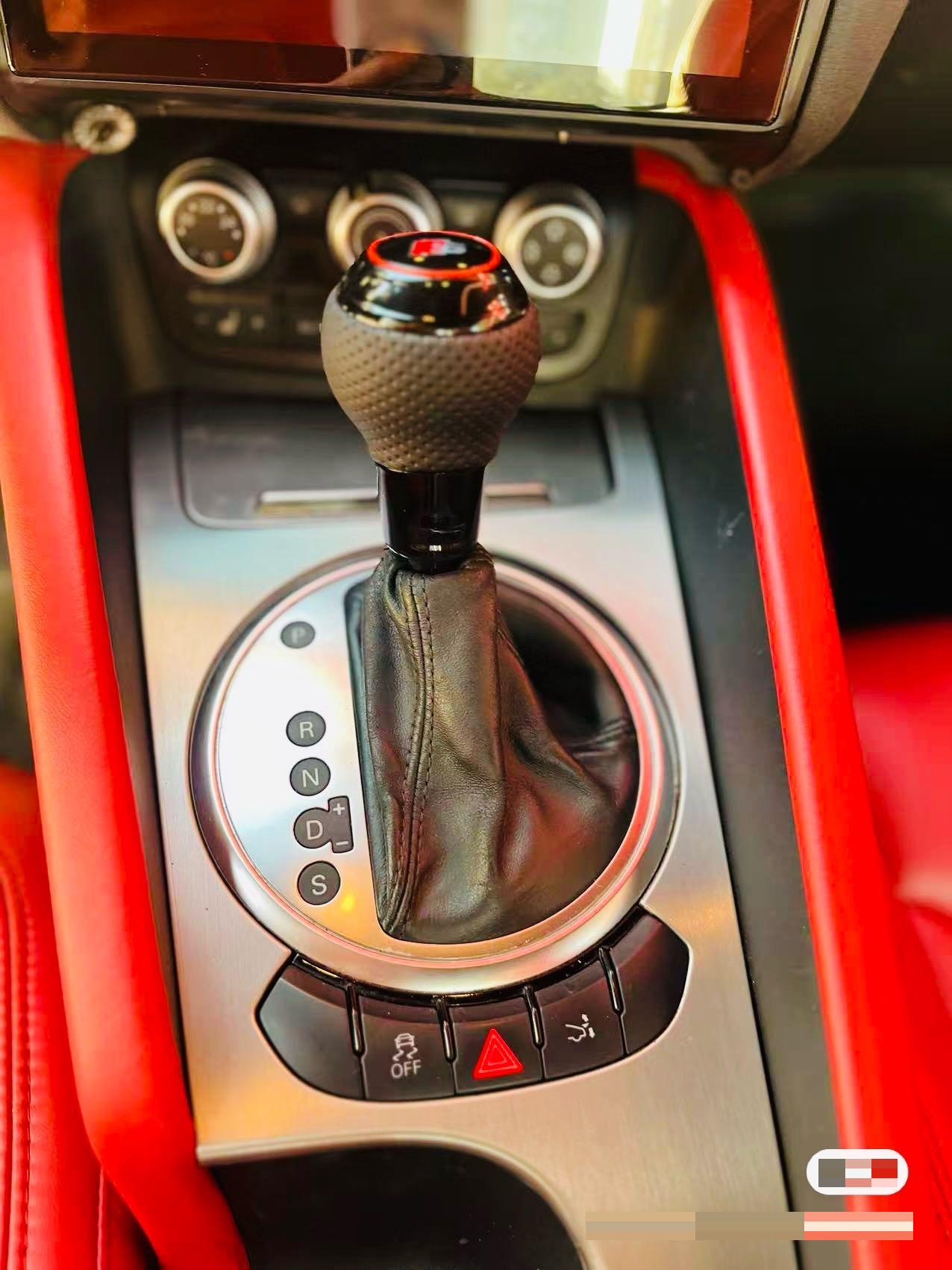 Audi TT 2011 image de voiture #10