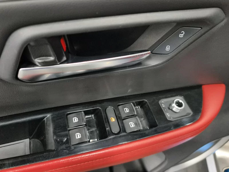 Haval H2s 2017 car image #10