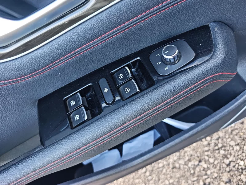 Great Wall C50 2015 car image #10