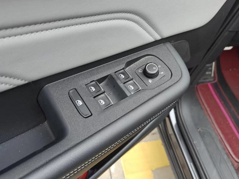 Volkswagen Tavendor 2023 car image #10