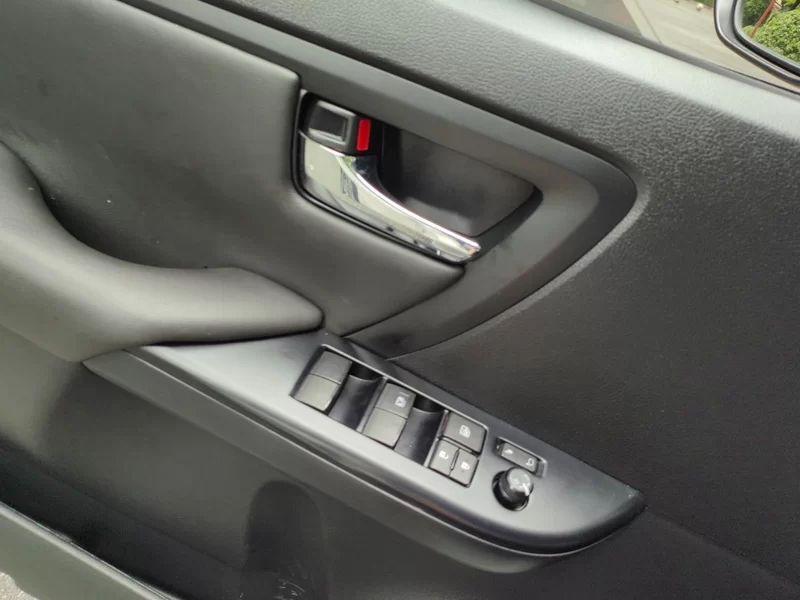 Toyota Fortuner 2018 car image #10