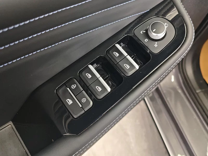 GEELY PrefaceL 2024 imagen de coche #10