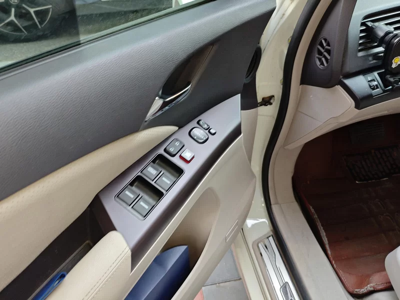 BYD e6 2016 #10 BYD e6 2016 car image #10