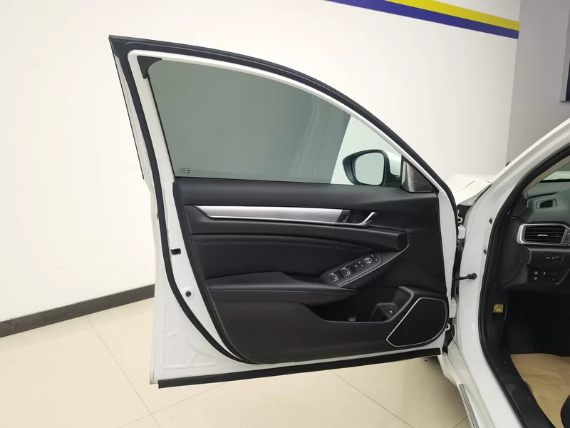 Honda Accord 2021 car image #10