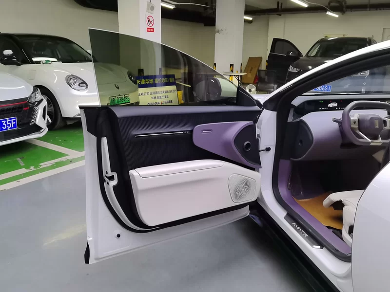 Avatr 12 2024 car image #10