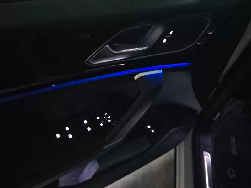 Volkswagen Tayron GTE 2021 #10 Volkswagen Tayron GTE 2021 car image #10