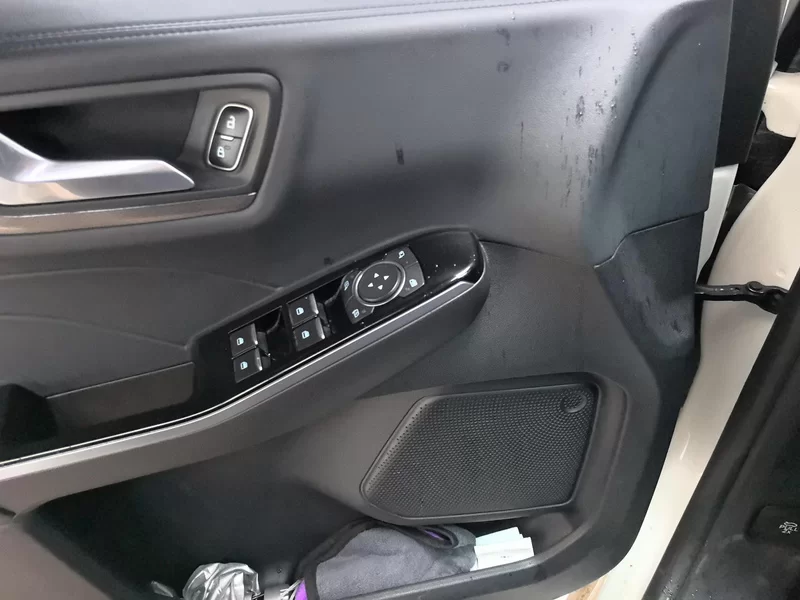 Ford Escape 2021 immagine di auto #10