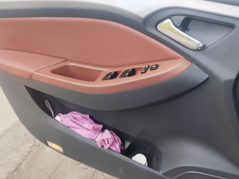 BYD G5 2014 изображение автомобиля #10