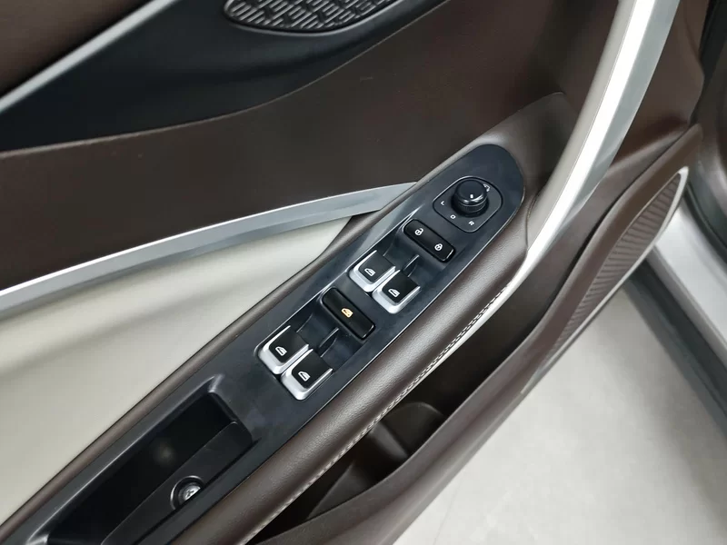 GEELY JiaJi 2020 immagine di auto #10