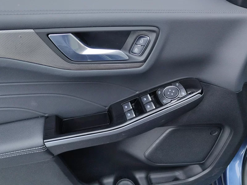 Ford Escape 2021 изображение автомобиля #10