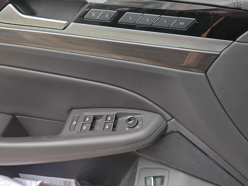 Volkswagen Phideon 2019 immagine di auto #10