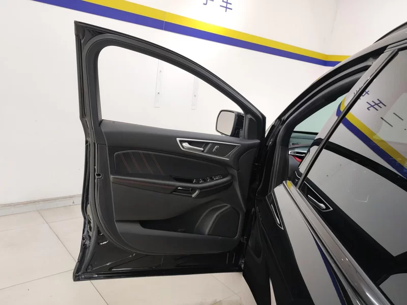 Ford Edge 2022 изображение автомобиля #10