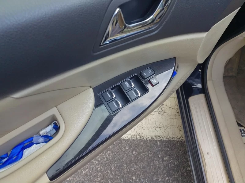 BYD G6 2013 #10 BYD G6 2013 car image #10