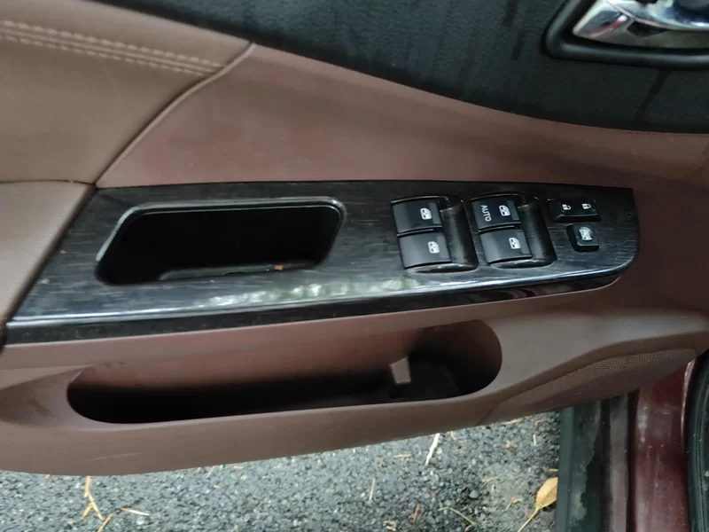 Forthing SX6 2016 #10 Forthing SX6 2016 car image #10