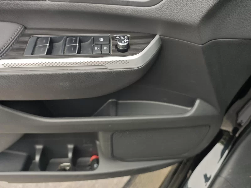 Toyota Sienna 2023 image de voiture #10