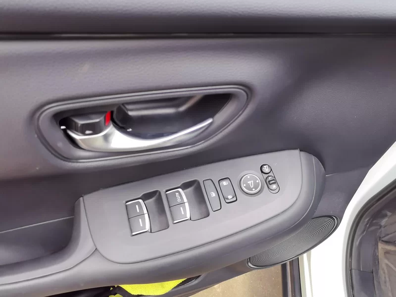 Honda ZR-V 2023 #10 Honda ZR-V 2023 car image #10