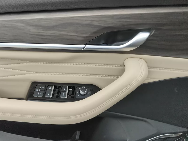 GEELY Monjaro MHEV 2024 car image #10