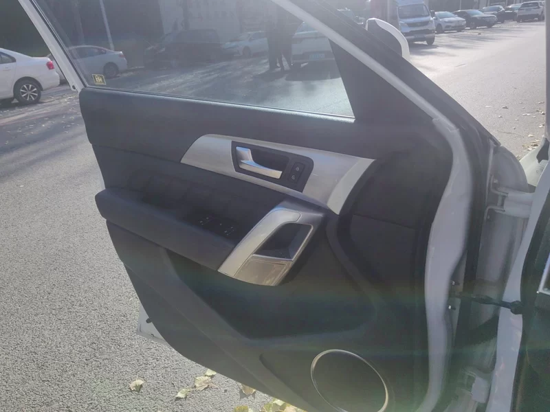 Haval H2 2015 car image #10