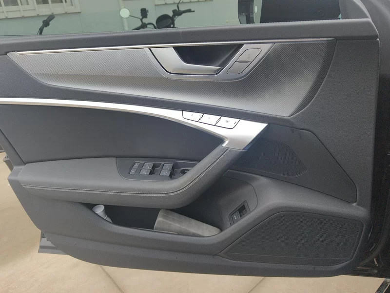 Audi A7L 2024 car image #10