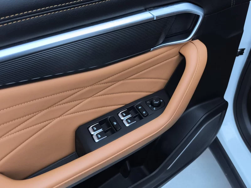 GEELY Okavango 2024 car image #10